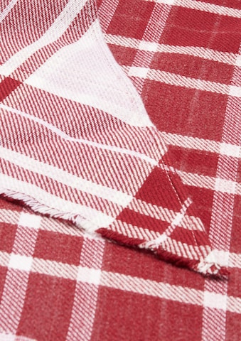 s.Oliver Doek in Rood