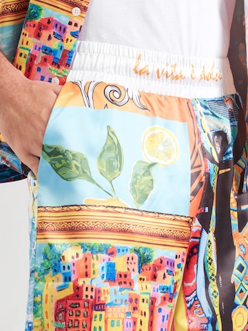 regular Pantaloni di Carlo Colucci in bianco