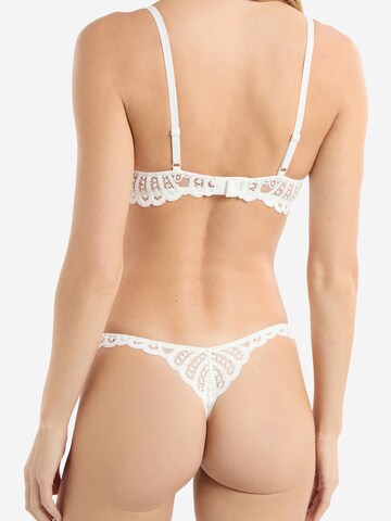 ETAM String 'Etreinte' in Weiß