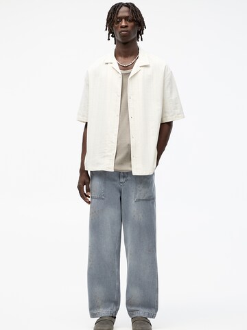 Fit confort Chemise Pull&Bear en blanc