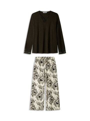 Pigiama di Gisela in nero: frontale