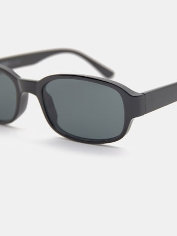 Ochelari de soare de la Pull&Bear pe negru