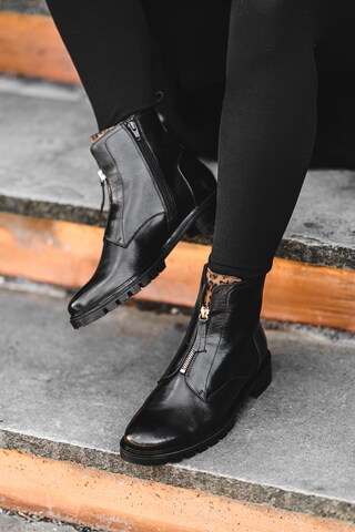 ARA Ankle Boots in Black: front