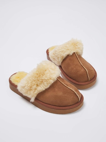 Trendyol Hausschuh in Beige