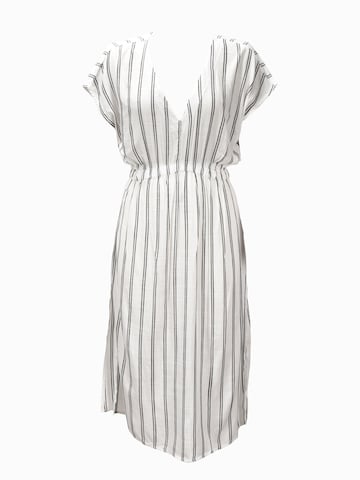 Cupshe Beach Dress in White: front