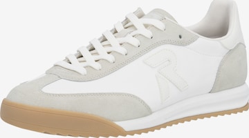 Baskets basses Rieker Sport en blanc : devant