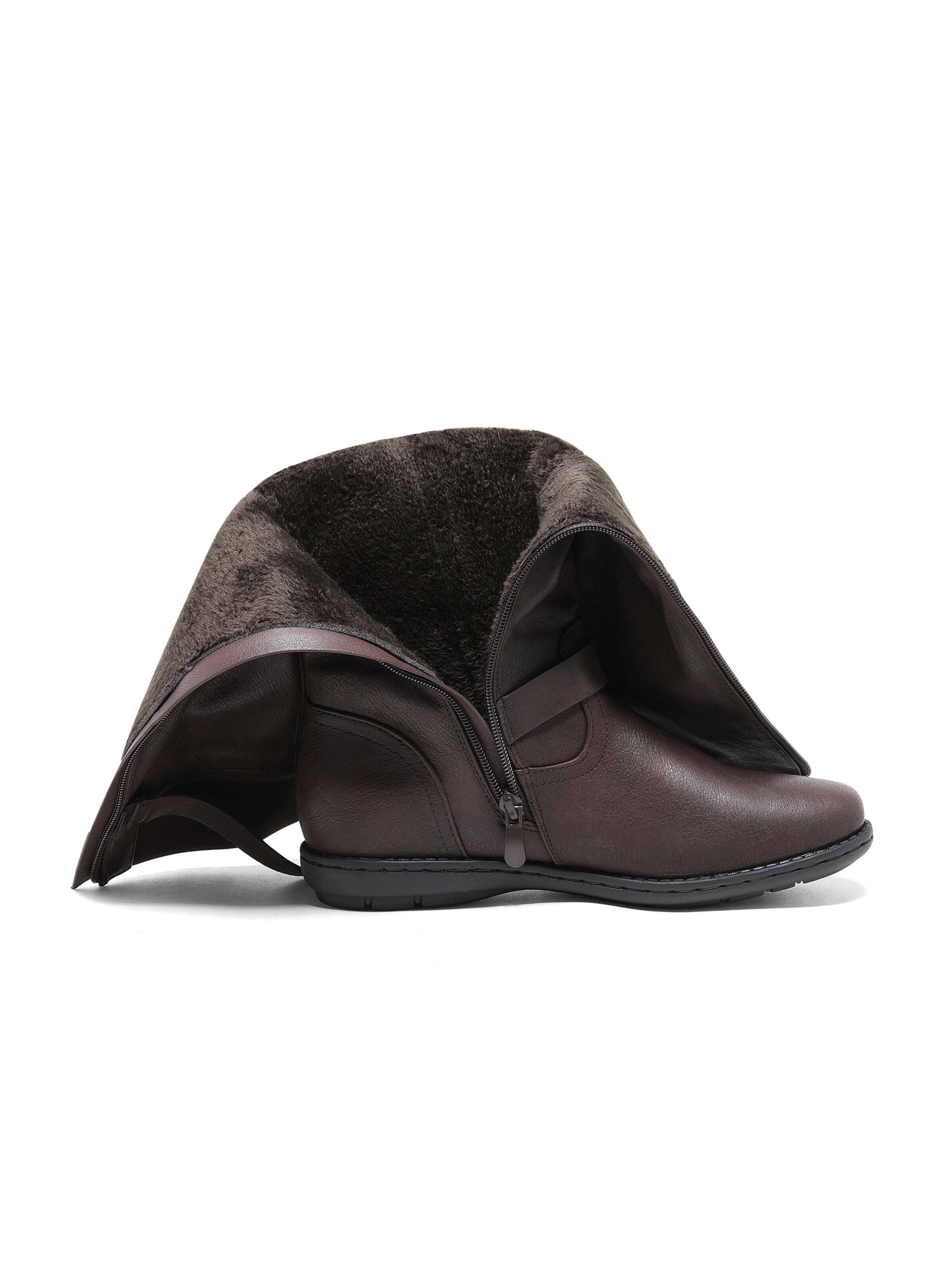 Dream Pairs Boots in Bruin