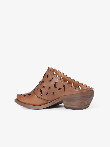 ZOÉ Clogs in Beige