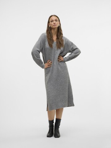 VERO MODA Strikkjole 'Jupiter' i grå: forside