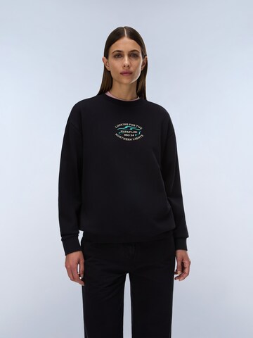 NAPAPIJRI Sweatshirt in Schwarz: Vorderseite