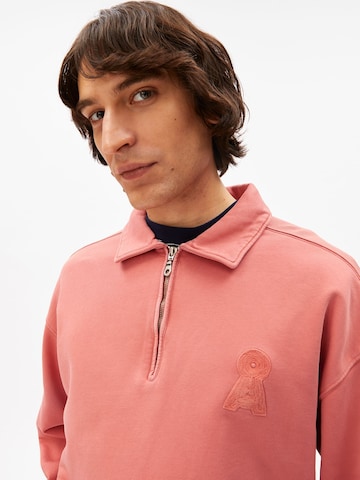 ARMEDANGELS Sweatshirt in Rood