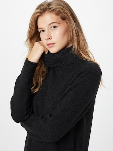 Rochie tricotat 'Juliana' de la PIECES pe negru