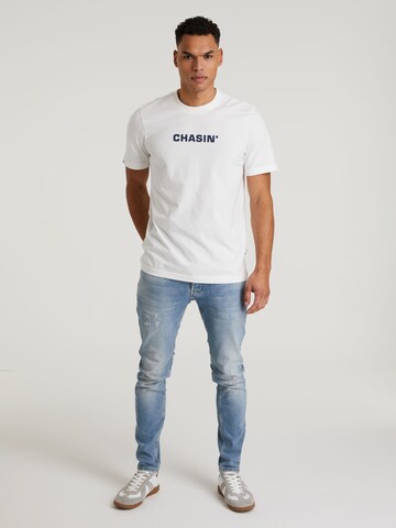 CHASIN' T-Shirt 'Davie' in Weiß