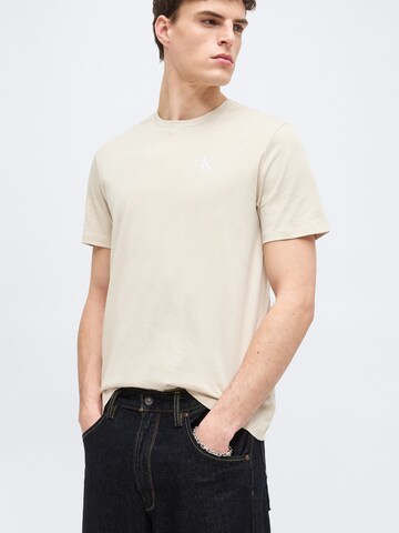 T-Shirt 'CLASSIC' Calvin Klein Jeans en blanc