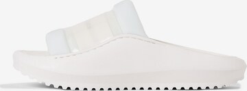 Calvin Klein Jeans Mules in White: front