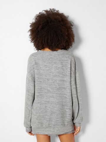 Pull-over Bershka en gris