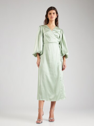 GLAMOROUS - Vestido em verde: frente