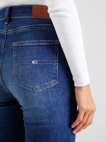 Tommy Jeans Flared Τζιν 'SYLVIA' σε μπλε