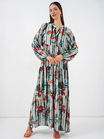 Bigdart Dress in Grey: front