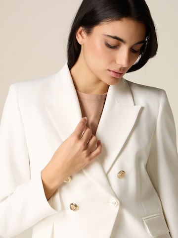 Blazer di oltre in bianco
