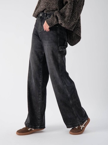 MND Regular Jeans‌‌ in Schwarz