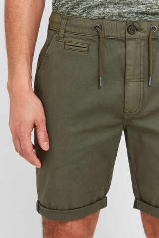 Regular Pantalon chino 'Laris' !Solid en vert