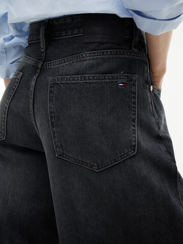 Tommy Jeans Bő szár Farmer 'CHARLIE' - fekete