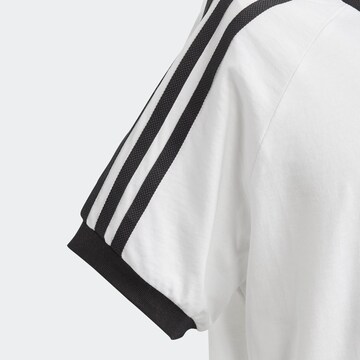 ADIDAS ORIGINALS Тениска в бяло