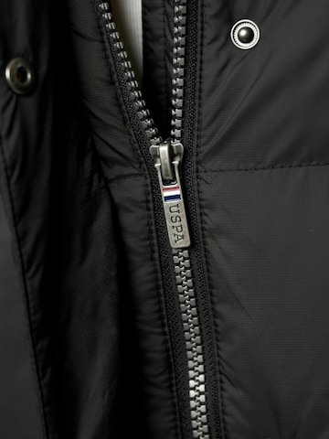 U.S. POLO ASSN. Přechodná bunda 'Greta' – černá