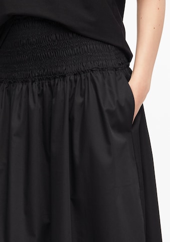 COMMA Skirt in Black