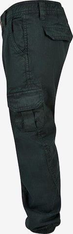 Effilé Pantalon Urban Classics en vert