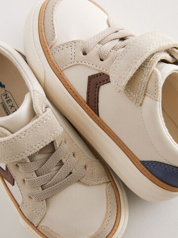 Baskets Next en beige