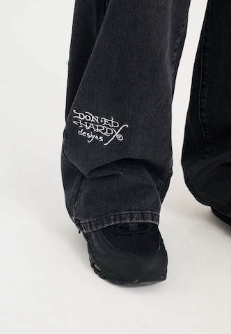 Ed HardyLoosefit Traperice 'NYC Skull' - crna boja