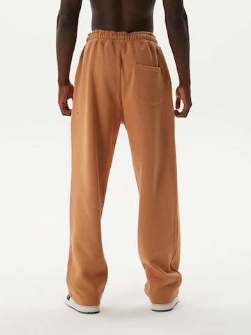 Ossy Homer Loosefit Sporthose 'Heavy Cotton 450 GSM N1Y013' in Braun