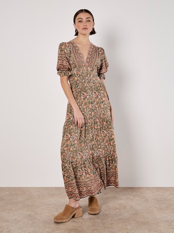Robe ' ' Apricot en vert : devant