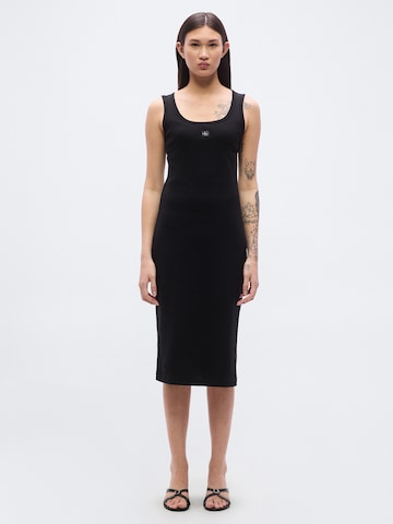 Calvin Klein Jeans Šaty – černá: přední strana