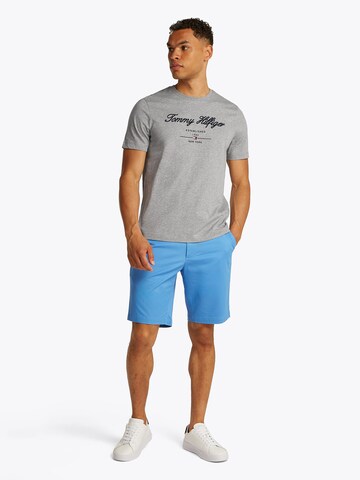 Maglietta di TOMMY HILFIGER in grigio