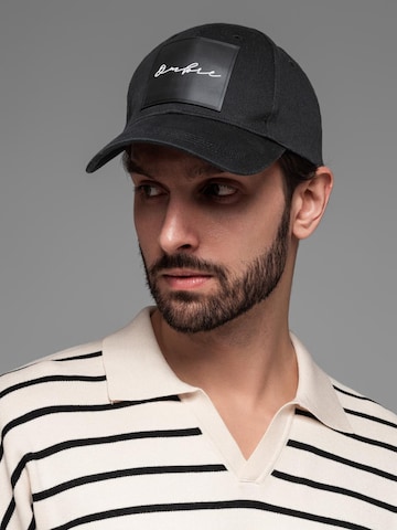 Ombre Cap in Black