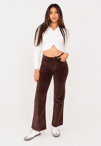 Regular Pantalon Elara en marron : devant
