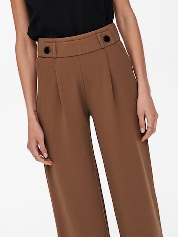 Wide leg Pantaloni con pieghe 'Geggo' di JDY in marrone