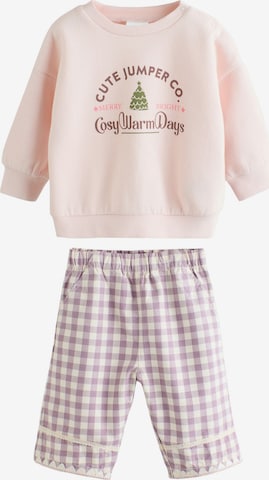 Next Setti värissä lila: etupuoli