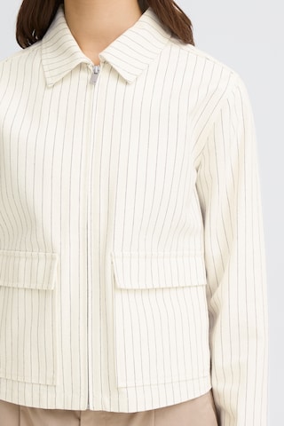 Veste mi-saison 'FRINEZ' Fransa en blanc