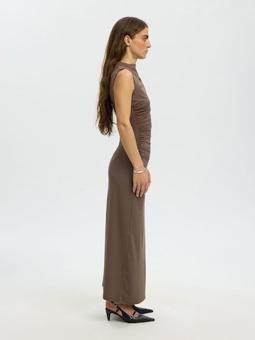 SELECTED Jurk in Bruin