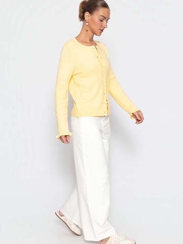 SASSYCLASSY Strickjacke‌ in Gelb