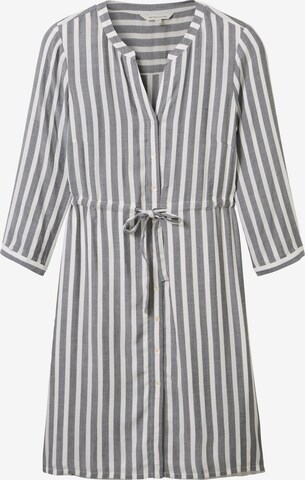 Robe-chemise TOM TAILOR en gris : devant