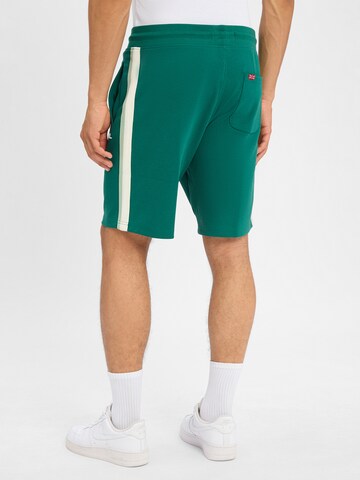 Finshley & Harding London Regular Shorts in Grün