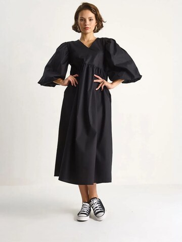 Bianco Lucci Kleid in Schwarz