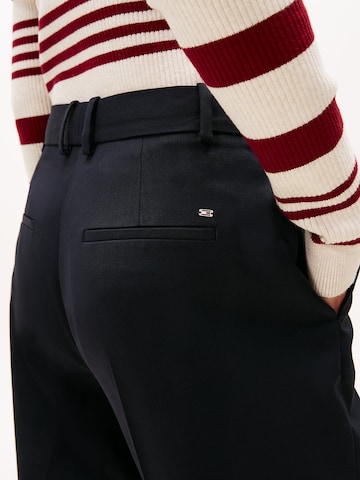 Coupe slim Pantalon à plis TOMMY HILFIGER en bleu