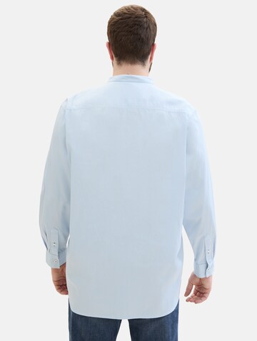 TOM TAILOR Men + Regular fit Button Up Shirt in Blue