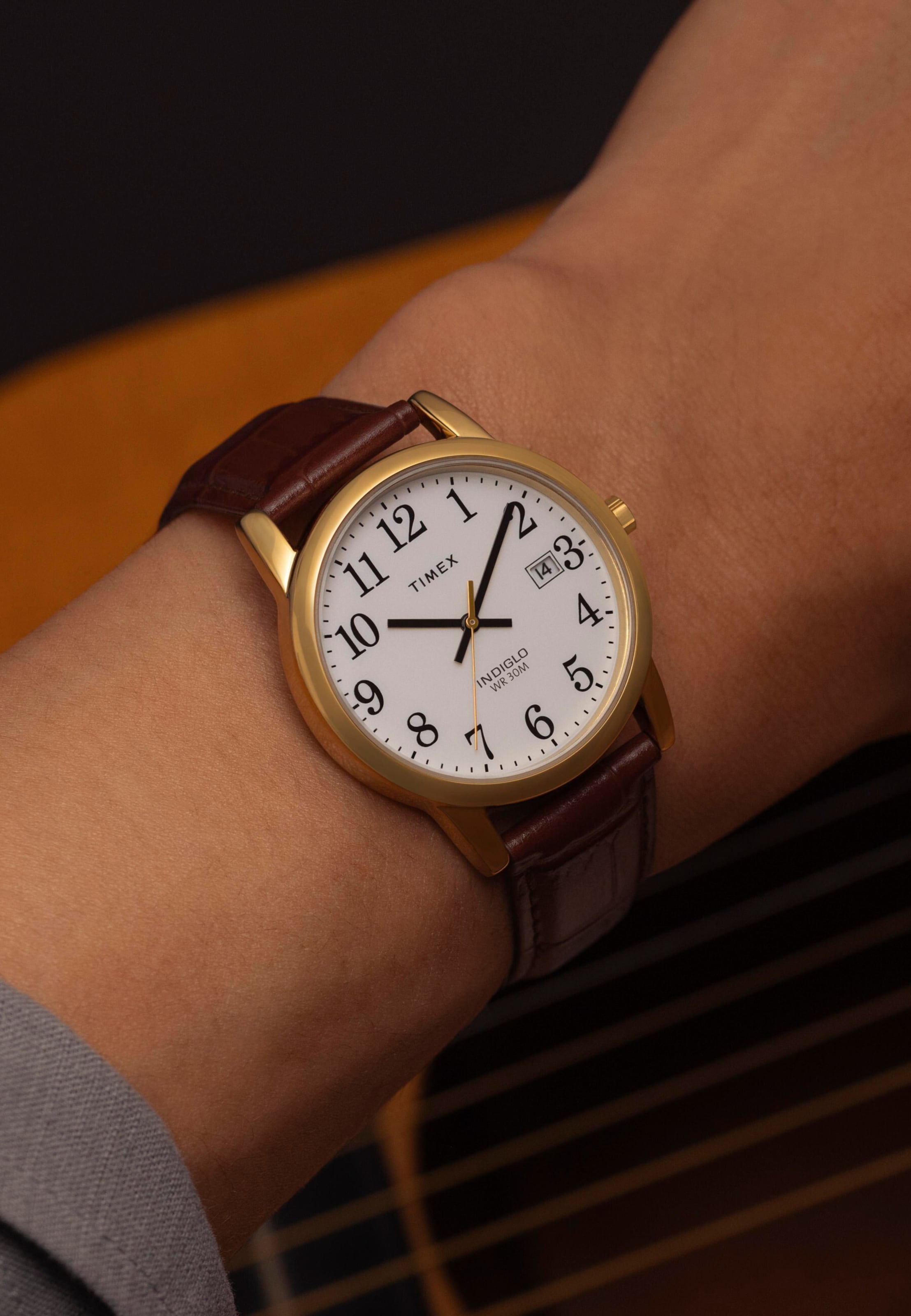 Montre à affichage analogique TIMEX en marron : devant